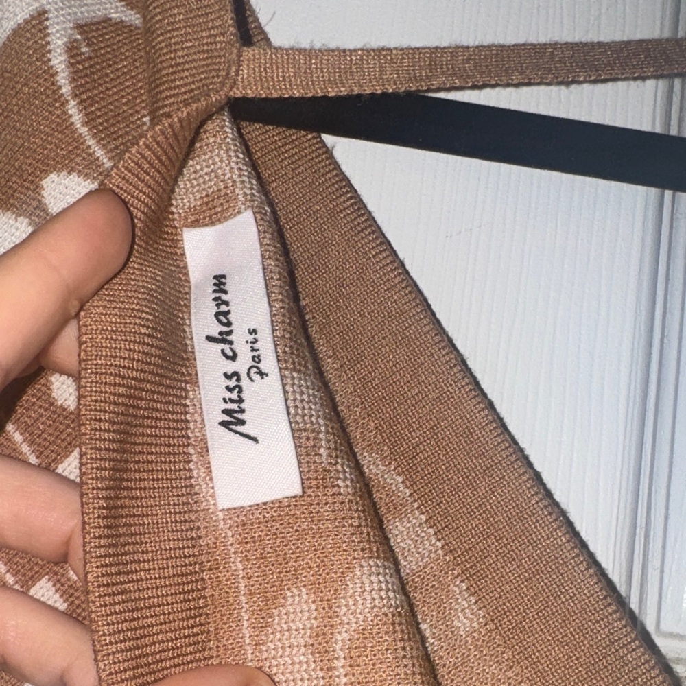 Brown and White Patterned Dress - Picture 12 of 16